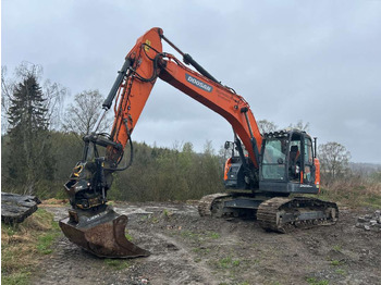 حفارة DOOSAN DX235LCR