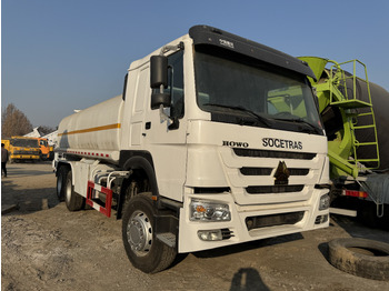 شاحنة صهريج SINOTRUK HOWO
