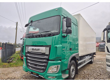 شاحنة مقفلة DAF XF