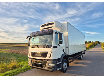 شاحنة الفريزر MAN TGM 15.250