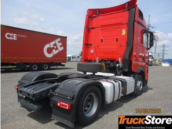 وحدة جر Mercedes-Benz Actros 1845 LS: صورة 3