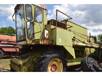 حصادة موحَّدة CLAAS Dominator