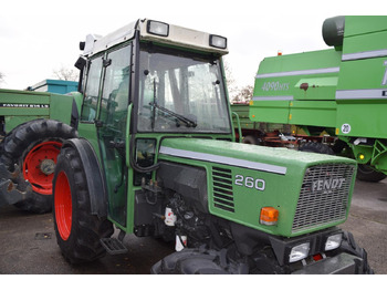 جرَّار سترادل Fendt 260 V: صورة 3
