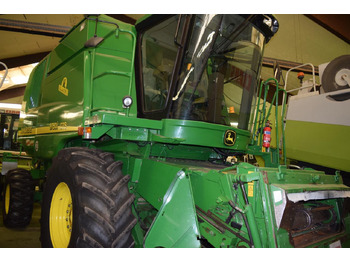 حصادة موحَّدة JOHN DEERE