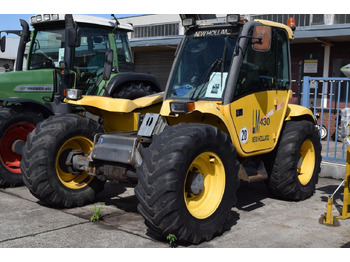 رافعة تلسكوبية NEW HOLLAND