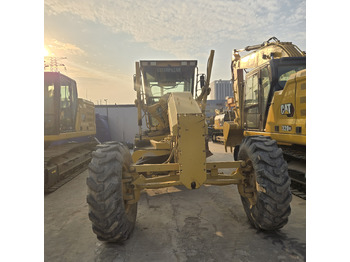 ممهدة CATERPILLAR 140H