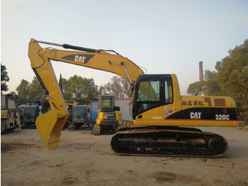 حفار زحاف CATERPILLAR 320C