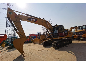 حفار زحاف CATERPILLAR 329D