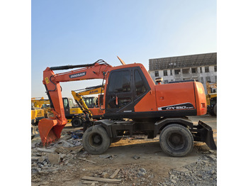 حفارة دولاب DOOSAN DX150W
