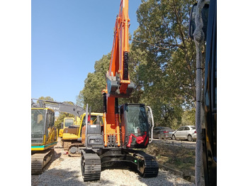حفار زحاف HITACHI ZX120