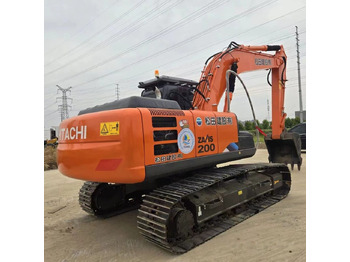 حفار زحاف HITACHI ZX200