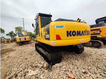 حفار زحاف Komatsu PC200-8: صورة 5