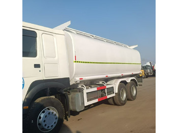 شاحنة صهريج SINOTRUK HOWO