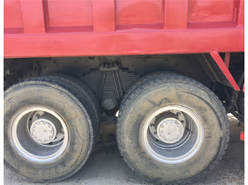 شاحنة قلاب SINOTRUK HOWO