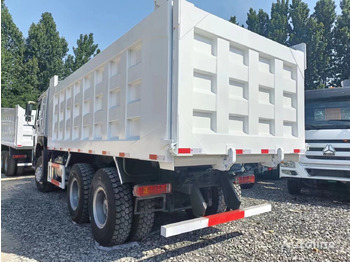شاحنة قلاب SINOTRUK HOWO
