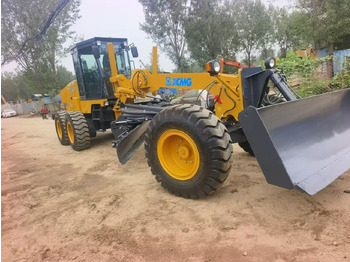 ممهدة XCMG GR1803