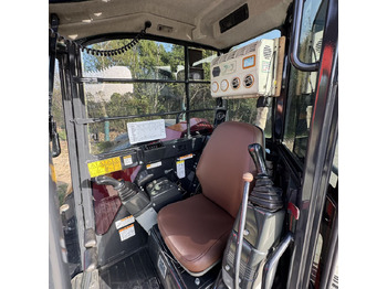 حفار زحاف Yanmar Vio80: صورة 3