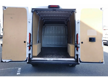 فان Peugeot Boxer 333 L2H2 2.2 BLUEHDI S&S 140CH ASPHALT: صورة 3