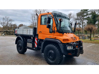 آلية المنفعة/ مركبة خاصة UNIMOG U500