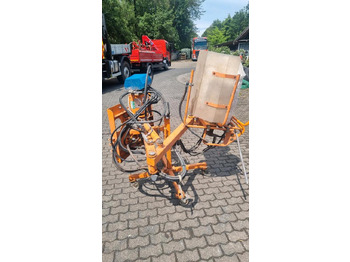 مكنسة UNIMOG