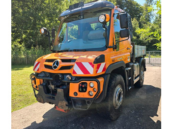 شاحنات مسطحة UNIMOG