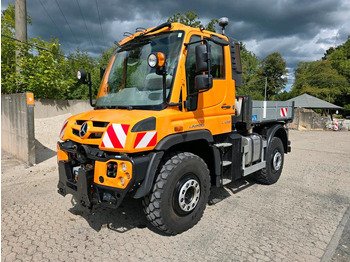 جرافة ثلج UNIMOG