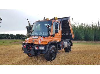 شاحنة قلاب UNIMOG U400