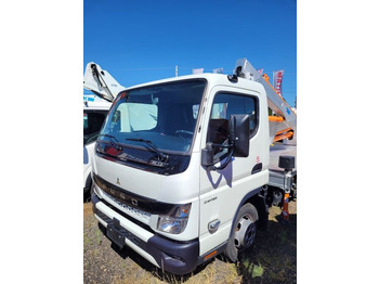 منصة تلسكوبية محمولة على شاحنة MITSUBISHI