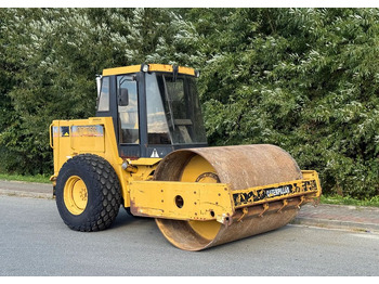 مدحلة CATERPILLAR CS563