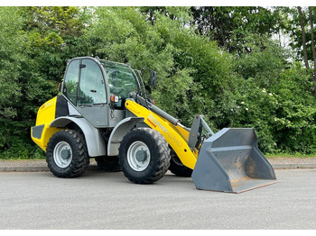 اللودر بعجل NEUSON