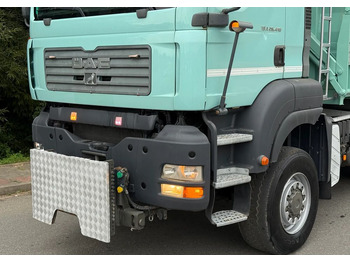 شاحنة قلاب MAN * TGA 26.410 MAN * Kiper / Wywrotka * 6x6 * Sprowadzona * Bordmatik x2 * Bardzo Dobry Stan: صورة 4 شاحنة قلاب MAN * TGA 26.410 MAN * Kiper / Wywrotka * 6x6 * Sprowadzona * Bordmatik x2 * Bardzo Dobry Stan: صورة 4