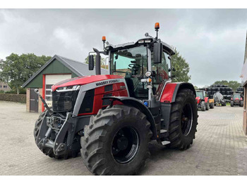 Massey Ferguson 8S.225 Dyna-VT Exclusive Tractoren Massey Ferguson 8S.225 Dyna-VT Exclusive Tractoren: صورة 2