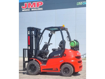 رافعة شوكية تعمل بالغاز MANITOU