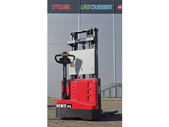 آلة التكديس