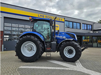 جرار New Holland T7.230AC Autocommand: صورة 2 جرار New Holland T7.230AC Autocommand: صورة 2