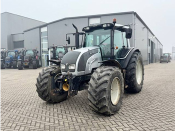 جرار Valtra N141 hitech, Fronthef, Frontpto: صورة 5
