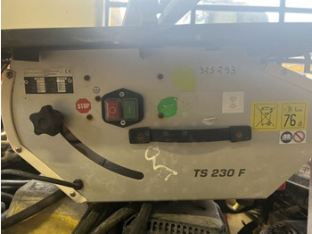 الأدوات والمعدات HUSQVARNA
