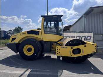مدحلة ضاغطة BOMAG