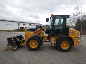 اللودر بعجل CATERPILLAR 908