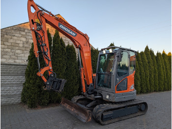 حفارة DOOSAN DX60