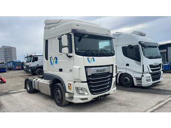 وحدة جر DAF XF 460