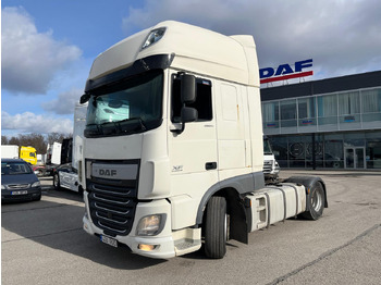 وحدة جر DAF XF 460