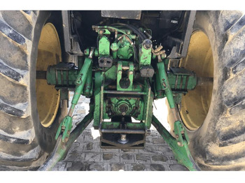 جرار JOHN DEERE 4055: صورة 5