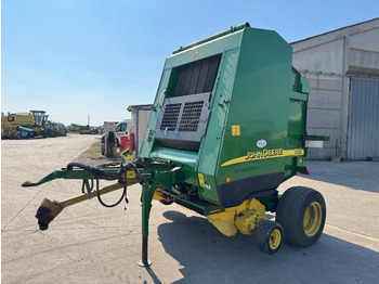 مكنة JOHN DEERE