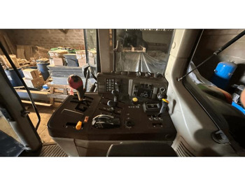 جرار JOHN DEERE 6520: صورة 5 جرار JOHN DEERE 6520: صورة 5