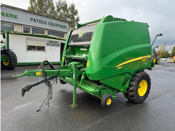 مكنة JOHN DEERE