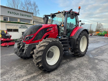 جرار VALTRA T214