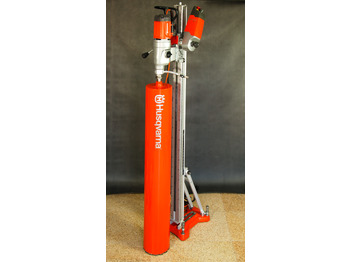 معدات البناء HUSQVARNA