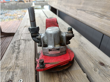 حصادة موحَّدة Sampo 410 hydrauliikkapumppu: صورة 2