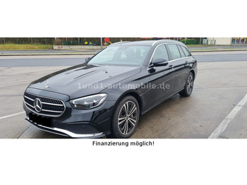 سيارة MERCEDES-BENZ